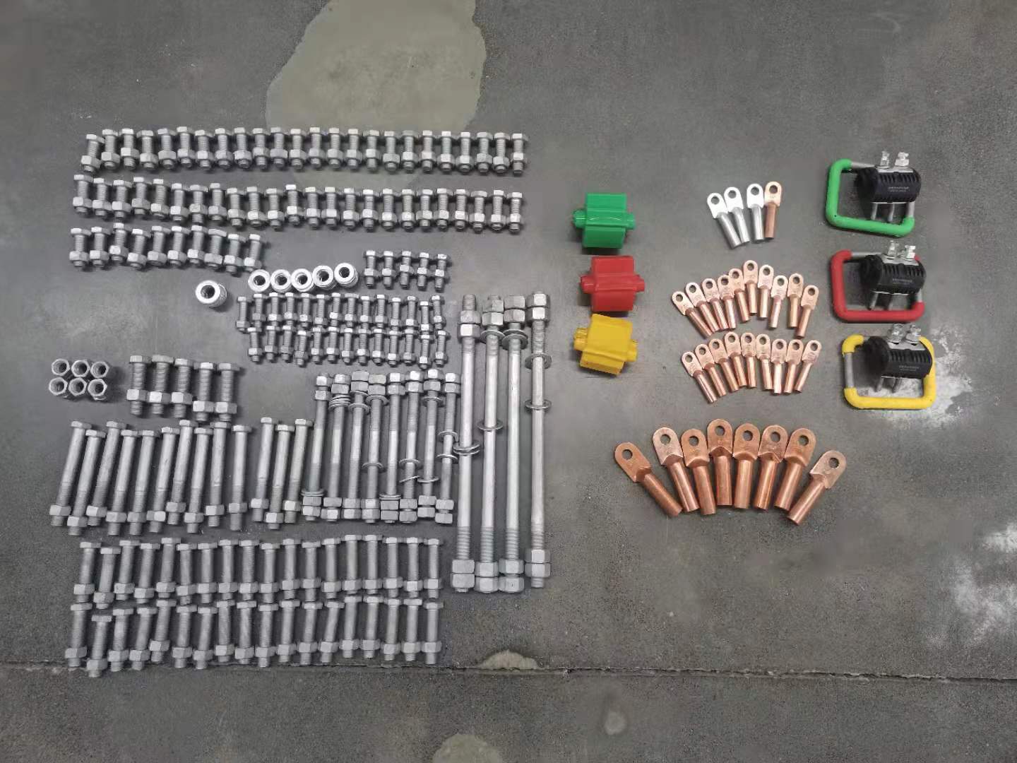 電力鐵塔，電力鐵附件